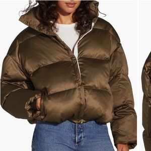 Favorite Daughter - Women’s Puffer Jacket in Olive Green
